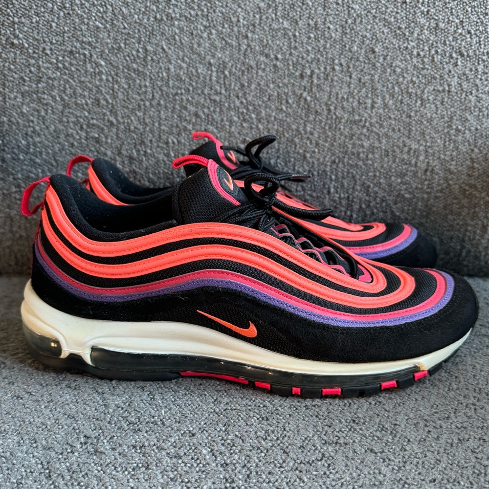 Nike Air Max - Pink Colorway - Worn 2x